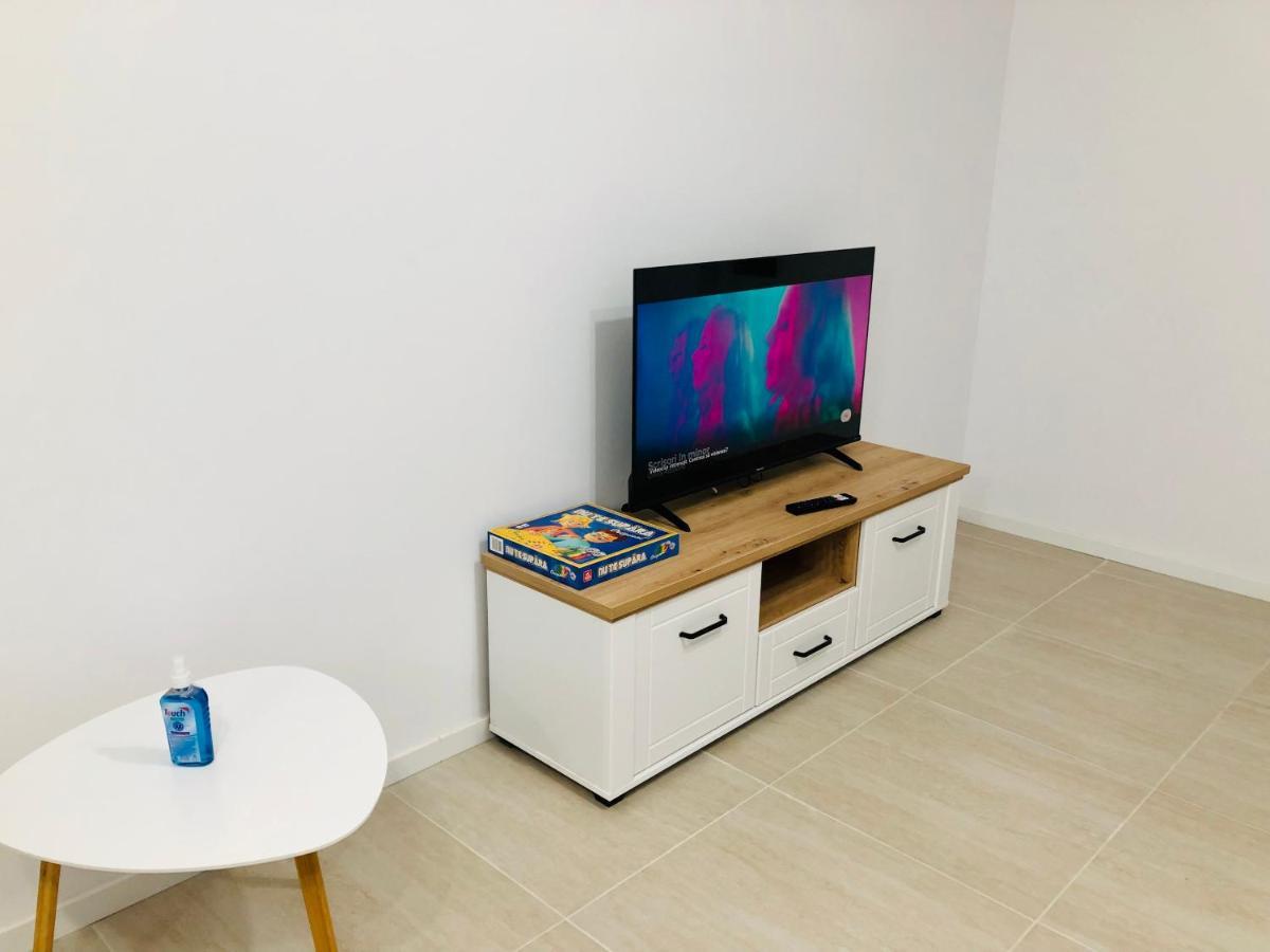 New And Modern Apartments In Villa, Near City Center M36 ティミショアラ エクステリア 写真